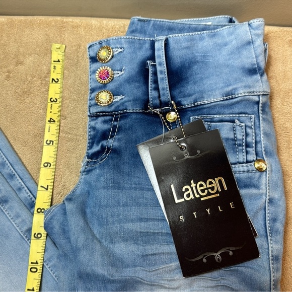 ALONSO PALACIO butt lifting Lateen jeans - Picture 13 of 14
